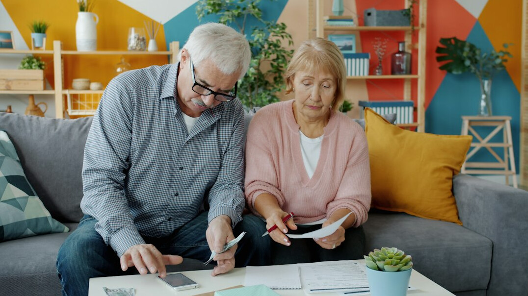 couple planning retirement savings